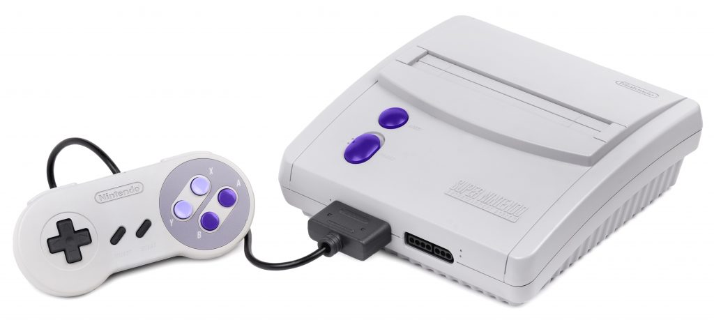 Numa-parceria-com-a-Estrela-cria-a-Playtronic-sob-licença-da-Nintendo-e-lança-os-consoles-NES